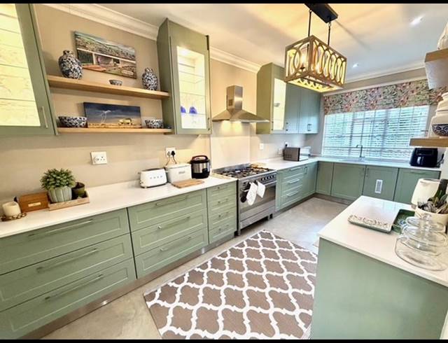 4 BEDROOM HOUSE FOR SALE IN WEMBLEY